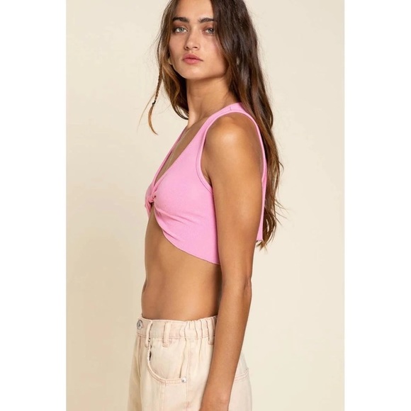🤍HP🎉Twisted Ribbed Knotty Crop Tank NWT - Picture 3 of 7